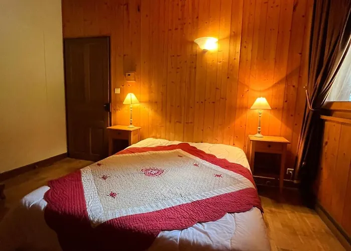 Beau Chalet Proche Centre/Pistes - Garage - Wifi
